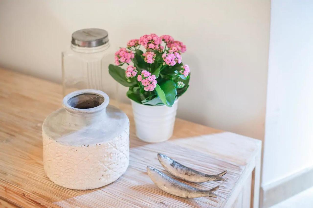 Alfama Charming Apt With 2 Free Bikes By Timecooler Lisbon Luaran gambar